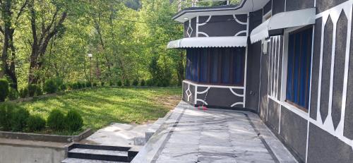 MT house - image 5