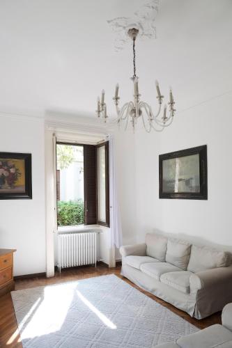 ComeCasa Bocconi 3BDR APT