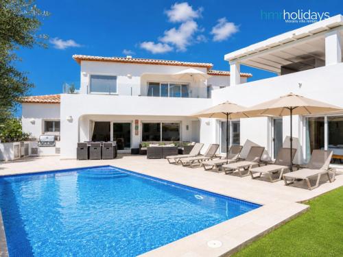 Villa Colina by HMR Holidays