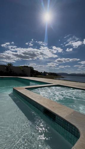 Karstais baseins, Rancho Riviera Mineira Luxo em Capitólio, Minas Gerais (Rancho Riviera Mineira Luxo em Capitolio, Minas Gerais) in Jose Sebastiao Leite