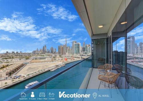 View, Vacationer Holiday Homes l Mesmerizing 2 Bed l Canal and Burj Views in Jumeirah