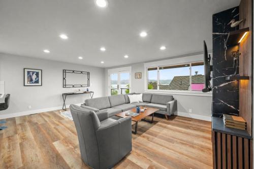 2BR 1BA Sammamish Lakeview Oasis Bellevue in Northeast Bellevue (WA)