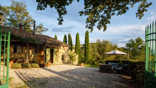 Létesítmények, CASALINA 8, Emma Villas in Mondaino