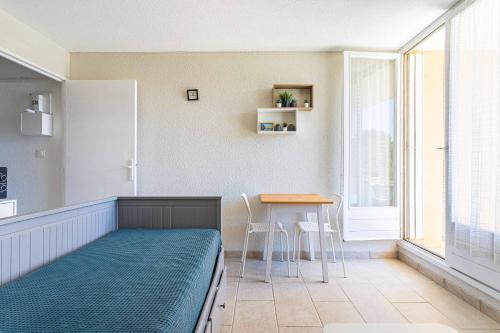 Le Mimosa Ensoleillé - À 400 m de la plage - image 4