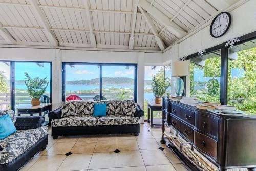 E9 condo in Smith Bay