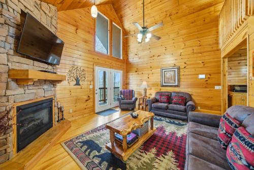 The Toasted Turkey cabin - main image