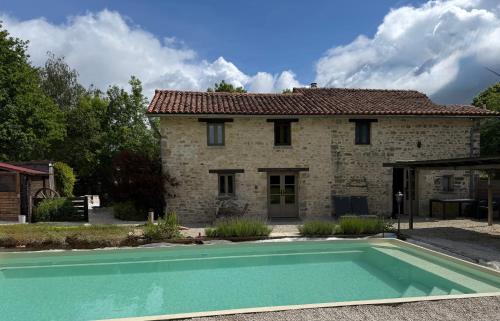 Gîte Chez Père Thomas pour 2-3 pers gîte à louer Le Bouchage