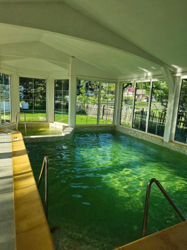 Luisenthal Conac Boutique Retreat & Spa Bucovina in Fundu Moldovei