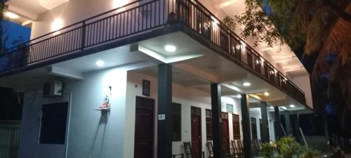 Quench Inn in Ampara