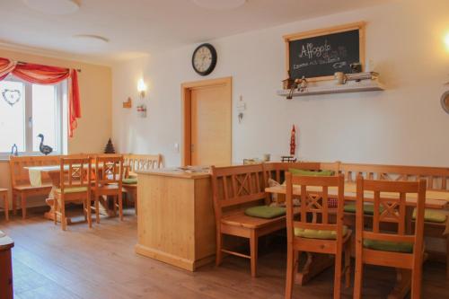 Alimentos e Bebidas, Wirtsberg Pension & Cafe in Eching