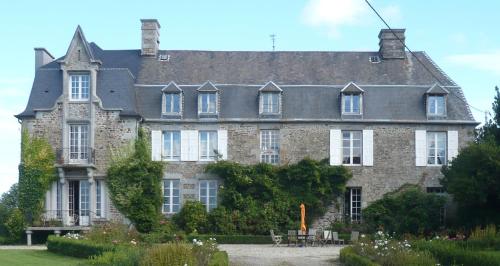 Château des Boulais Suite (Chateau des Boulais Suite) in La Chapelle-Cecelin