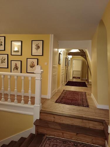 Château des Boulais Suite (Chateau des Boulais Suite) in La Chapelle-Cecelin