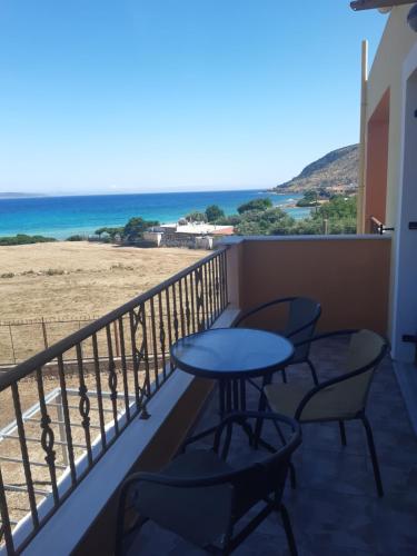 Savvas Apartments in Karavostasi (Xili)