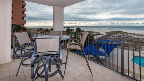Phoenix East 2 - 2024 condo in Waterfront/beach