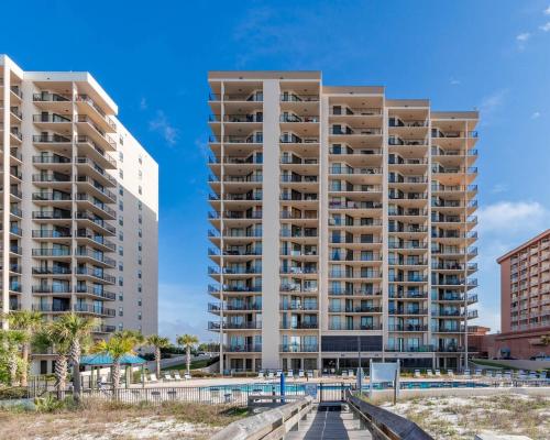 Phoenix East 2 - 2024 condo in Waterfront/beach