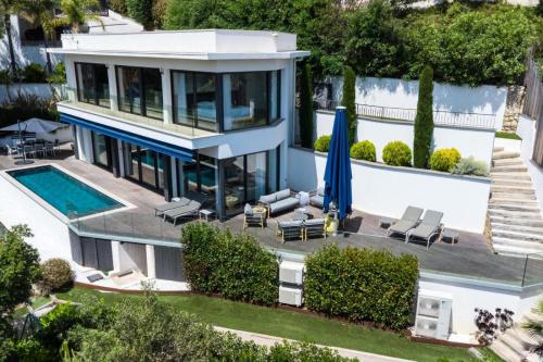 Résidence Maison D'architecte Avec Piscine Chauffée & Sublime Vue Mer - Maison d'architecte avec piscine chauffée & sublime vue mer MAE-2273