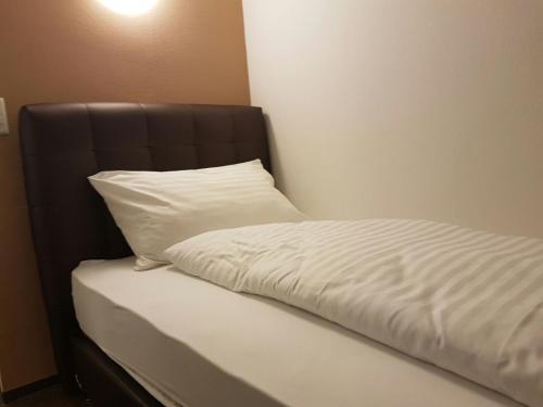 Hotel Bahnhof - image 3