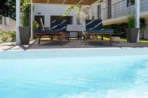 Peldbaseins, Oasis Resort Pure Relaxation Serenity in Mikrolimano