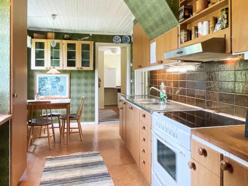 Iekārtas, 5 person holiday home in Kristdala in Kristdala
