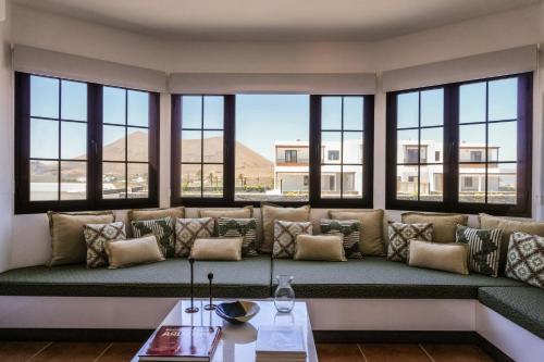 Villa Palmera by Villalize in La Vegueta
