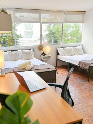 Habitación doble para 4 personas con baño privado Zona La Paz – khách sạn tại Puebla de Zaragoza