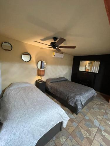. Habitacion G