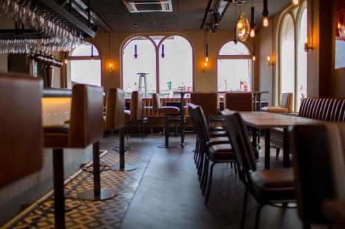 餐厅, 码头酒店 (The Pier Hotel) in 哈里奇