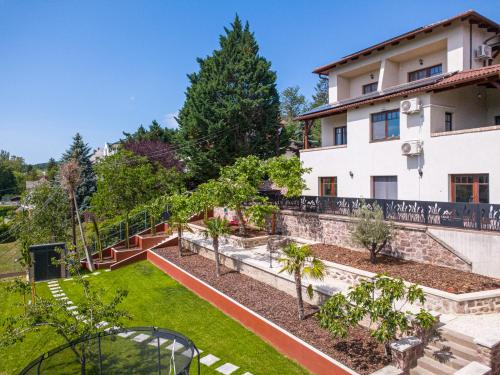 Tampilan eksterior, Olgi Milla Villa in Balatonalmadi
