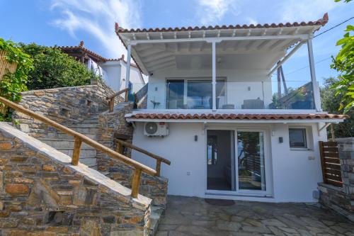 Viesnīcas āriene, LemonTree Villa Rooftop Jacuzzi And Sea Views in Loutraki Skopelosa