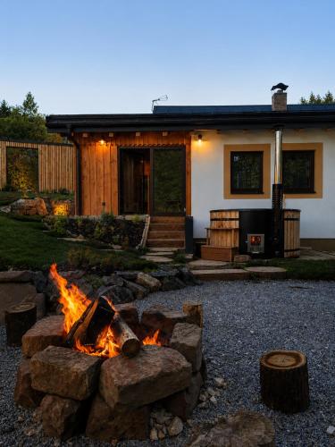 Chalupa pod Hradiskem S99 - Stylová a přívětivá, wellness v Podkrkonoší (Chalupa pod Hradiskem S99 - Stylova a privetiva, wellness v Podkrkonosi) in Studenec U Horek