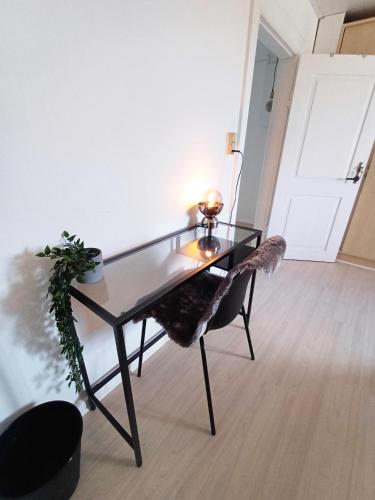 Central Large Double Room 1 with free parking in Hjorring