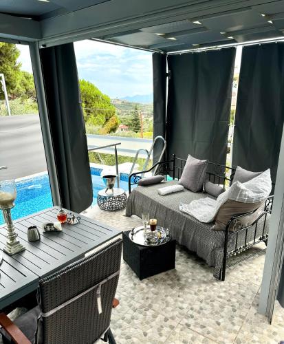 MYTHOS VILLA PALIO, Private pool available from July 31 to August 19 – khách sạn tại Paleo Tsifliki