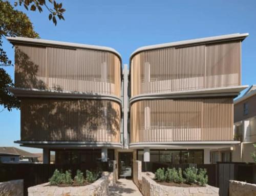 Luxurious Vaucluse Apartment w Ocean Views in Watsons Bay