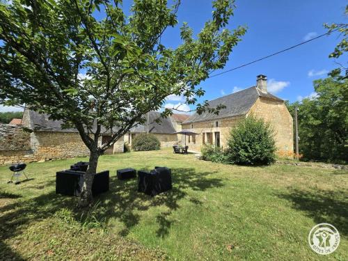 Maison traditionnelle du Périgord avec animaux admis, proche Sarlat - FR-1-616-187 (Maison traditionnelle du Perigord avec animaux admis, proche Sarlat - FR-1-616-187) in Borreze