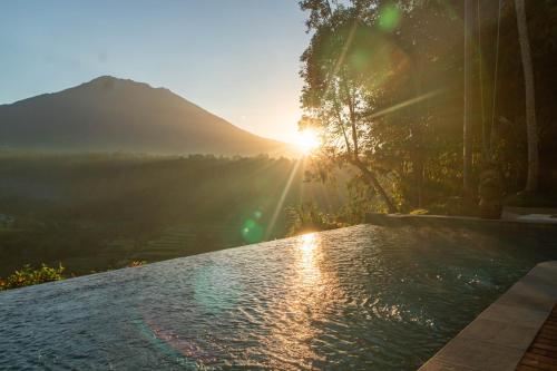 مسبح, Villa Lereng Agung in Besakih