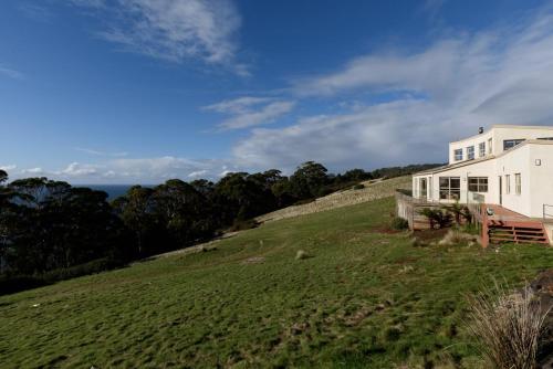 The Hemp House | Table Cape Ocean Views in Boat Harbour