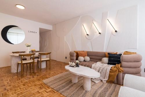 Location- Design And Comfort Fully equipped