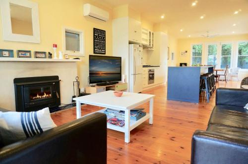 Dinghy s Rest, Queenscliff
