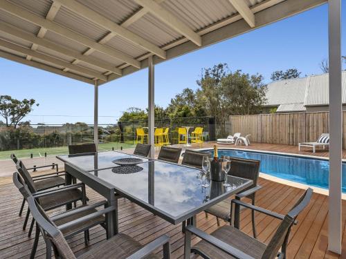 Tennis, Swimming and Outdoor Entertaining – khách sạn tại Mount Martha