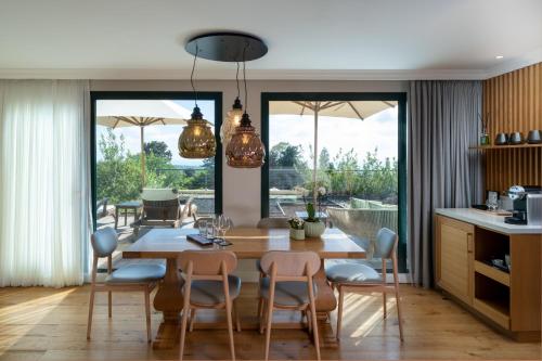 餐饮, 卡梅尔森林水疗度假村-伊斯洛特独家精选酒店 (Carmel Forest Spa Resort by Isrotel Exclusive Collection) in 海法