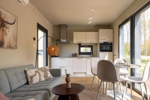 Tiny house by the water in Oud Ade - Tuin van Keet - 25 in Leiderdorp