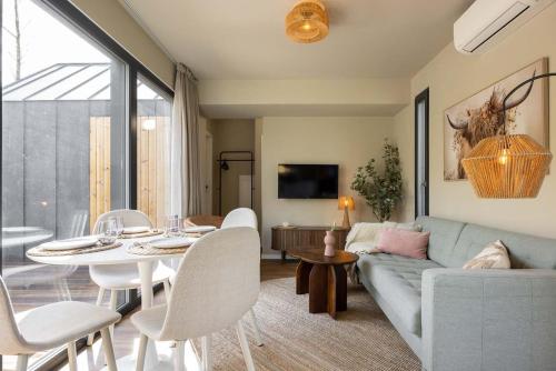 Tiny house by the water in Oud Ade - Tuin van Keet - 25 in Leiderdorp