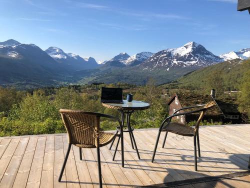 The View - Mountain cabin with stunning views – khách sạn tại Stranda