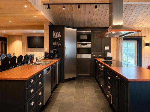 مطبخ, Spacious cabin in Hemsedal, 8 bedrooms and sauna in هيمسيدال