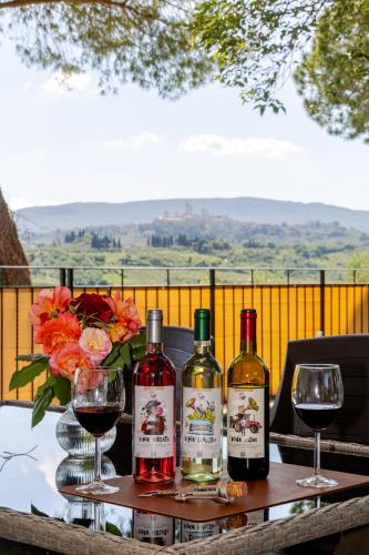 Erkély/terasz, Agriturismo Poggio Rotondo in Montefalconi