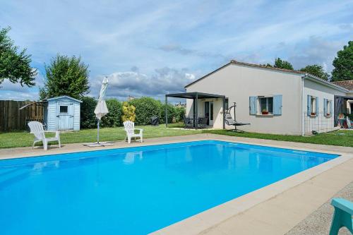 Le Cocon Taillonais avec piscine gîte à louer Saint-Ciers-du-Taillon