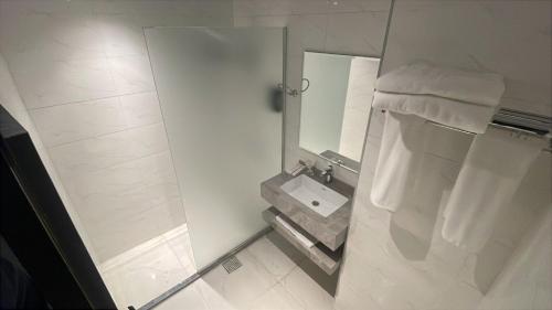 Burj Al Salam Hotel - image 3