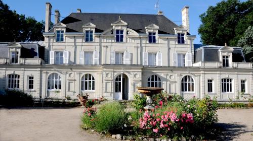 Appartements Aile Ouest Et Est Du Chateau De La Chaussee - Maine-et-Loire
