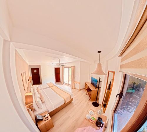 room detail thumbnail 0