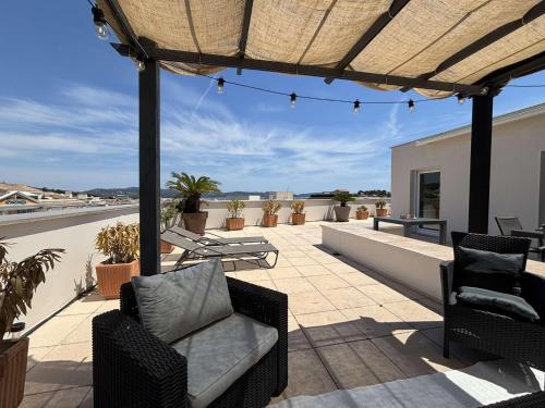 Appartement vue mer - 4 pers. - FR-1-226B-261 - Location saisonnière - Cavalaire-sur-Mer